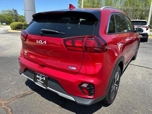 2022 Kia Niro LXS
