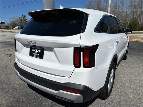 2024 Kia Sorento LX