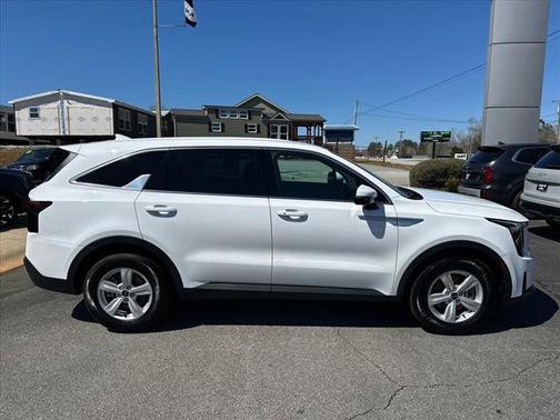 2024 Kia Sorento LX