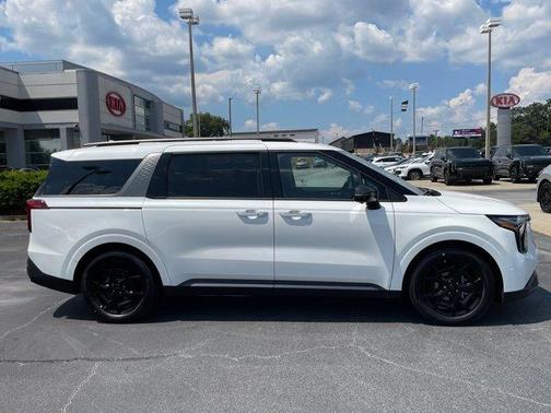 Snow White Pearl 2027 Kia Carnival SX Prestige
