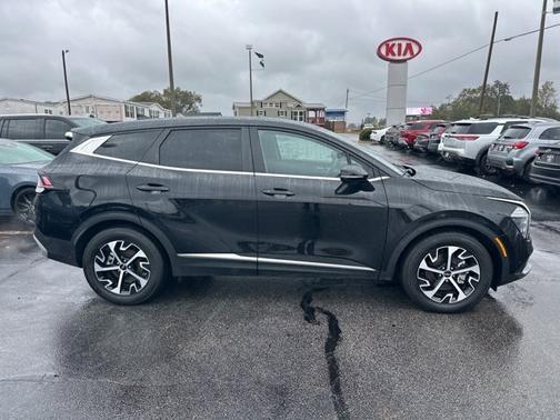 2025 Kia Sportage EX