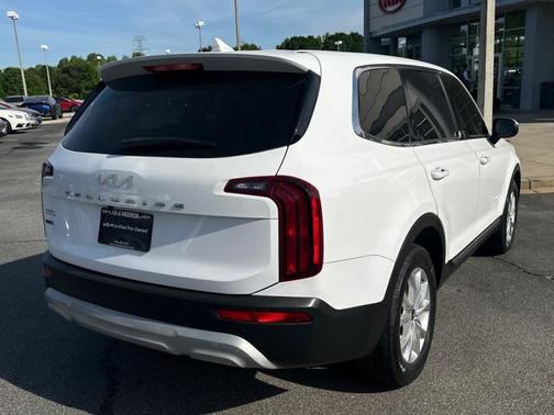 Glacial White Pearl 2022 Kia Telluride LX