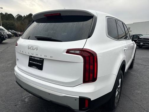 2024 Kia Telluride LX