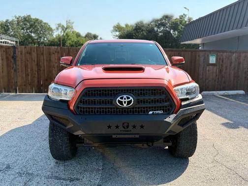 2017 Toyota Tacoma TRD Sport