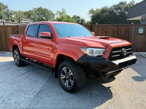 2017 Toyota Tacoma TRD Sport