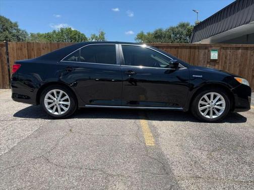 2013 Toyota Camry Hybrid XLE