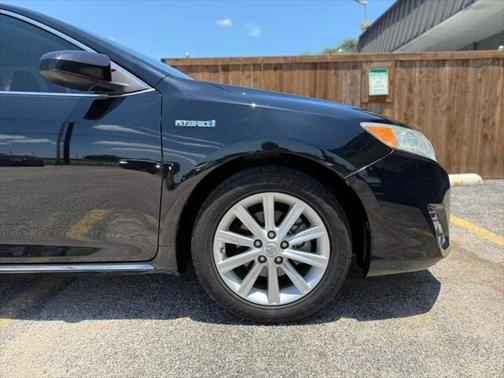 2013 Toyota Camry Hybrid XLE