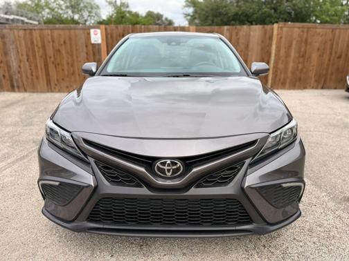 Predawn Gray Mica 2023 Toyota Camry SE