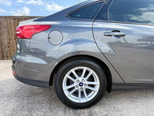 Magnetic Metallic 2017 Ford Focus SE