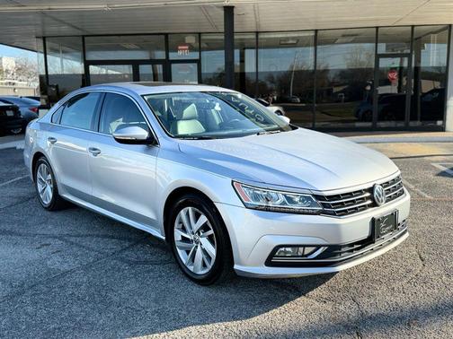 2018 Volkswagen Passat 2.0T SE