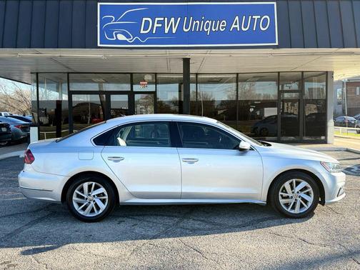 2018 Volkswagen Passat 2.0T SE