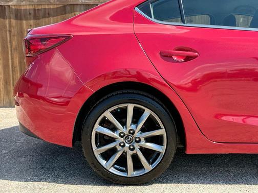 2018 Mazda Mazda3 Touring