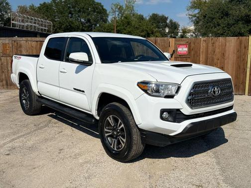 2017 Toyota Tacoma SR5