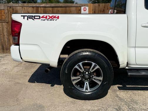 2017 Toyota Tacoma SR5