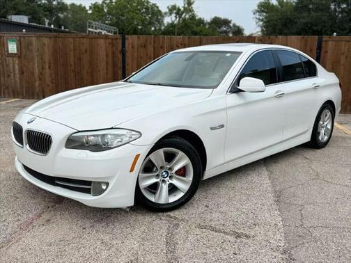 2011 BMW 528 528i Sedan 4D