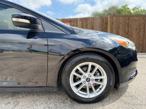 Shadow Black 2017 Ford Focus SE