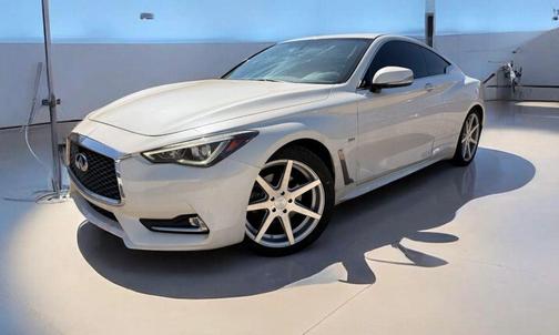 2017 INFINITI Q60 2.0t Premium