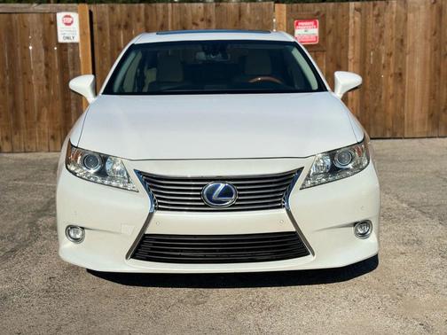 2014 Lexus ES 300h Base