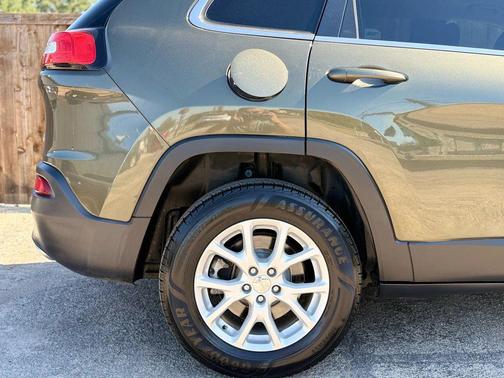 2014 Jeep Cherokee Sport