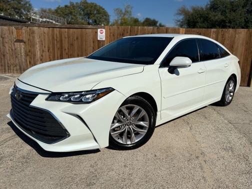 2021 Toyota Avalon XLE