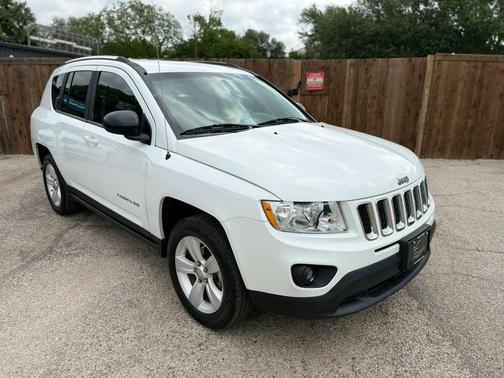 Bright White Clearcoat 2012 Jeep Compass Sport