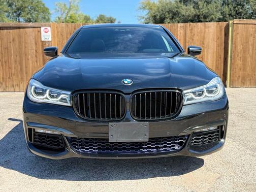 2018 BMW 750 i xDrive