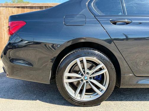 2018 BMW 750 i xDrive