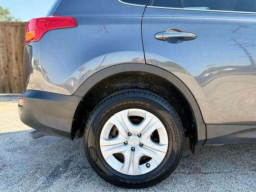 2013 Toyota RAV4 LE