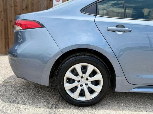 Celestite 2022 Toyota Corolla LE