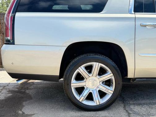 2017 Cadillac Escalade ESV Sport