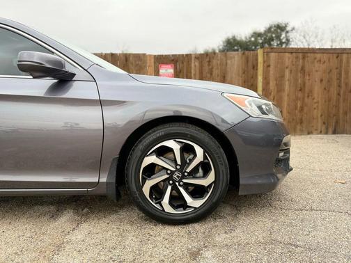 2017 Honda Accord EX