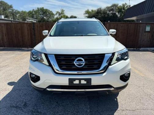 2017 Nissan Pathfinder SL
