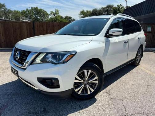 2017 Nissan Pathfinder SL