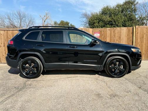 2021 Jeep Cherokee Altitude