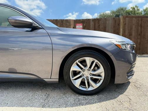 Modern Steel Metallic 2018 Honda Accord LX