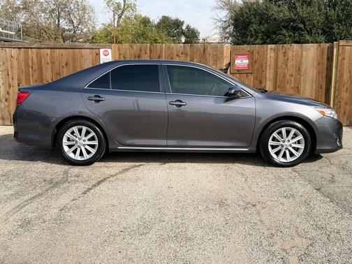 2014 Toyota Camry XLE