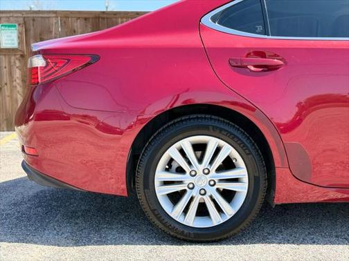 2015 Lexus ES 350 Crafted Line