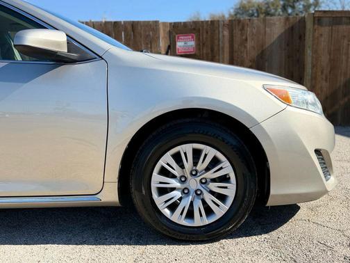 2013 Toyota Camry LE