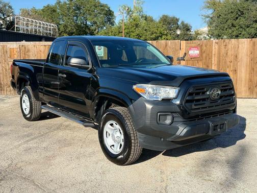 2018 Toyota Tacoma SR