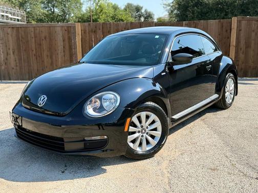 2016 Volkswagen Beetle 1.8T Wolfsburg Edition w/PZEV