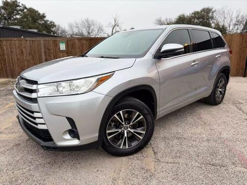 2018 Toyota Highlander LE