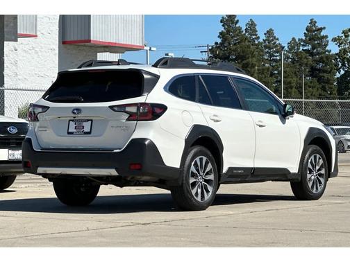 Crystal White Pearl 2025 Subaru Outback Limited XT