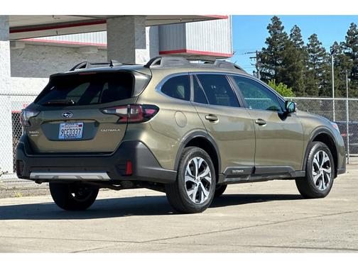 Autumn Green Metallic 2022 Subaru Outback Limited