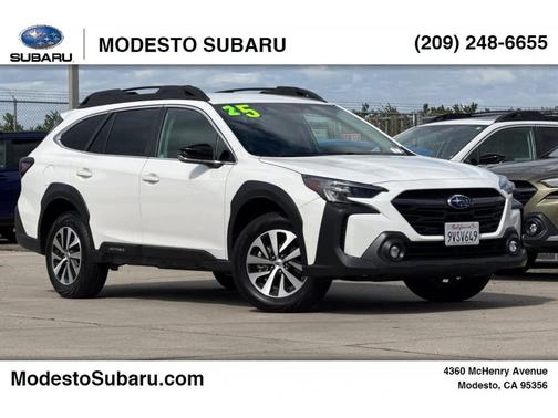Crystal White Pearl 2025 Subaru Outback Premium