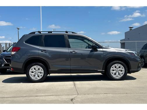 Magnetite Gray Metallic 2021 Subaru Forester