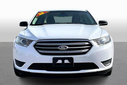 2015 Ford Taurus SE