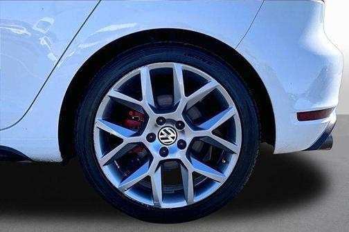White 2013 Volkswagen GTI 2-Door