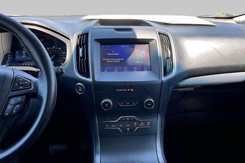 Black 2020 Ford Edge SE