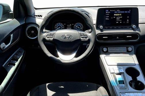 2022 Hyundai KONA EV SEL