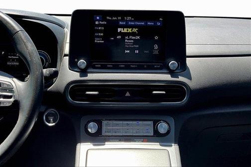 2022 Hyundai KONA EV SEL